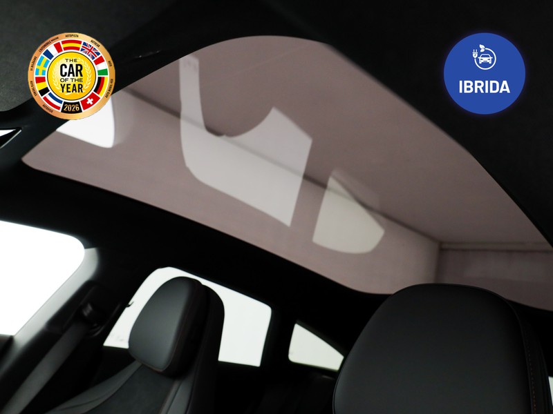 Mercedes CLA Shooting Brake  200 amg line advanced plus auto ibrido bianco
