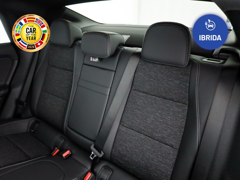 Mercedes CLA Coupè 180 advanced plus auto ibrido argento