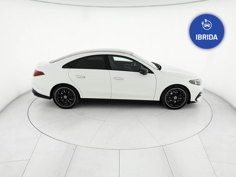 Mercedes CLA Coupè 180 amg line premium auto ibrido bianco