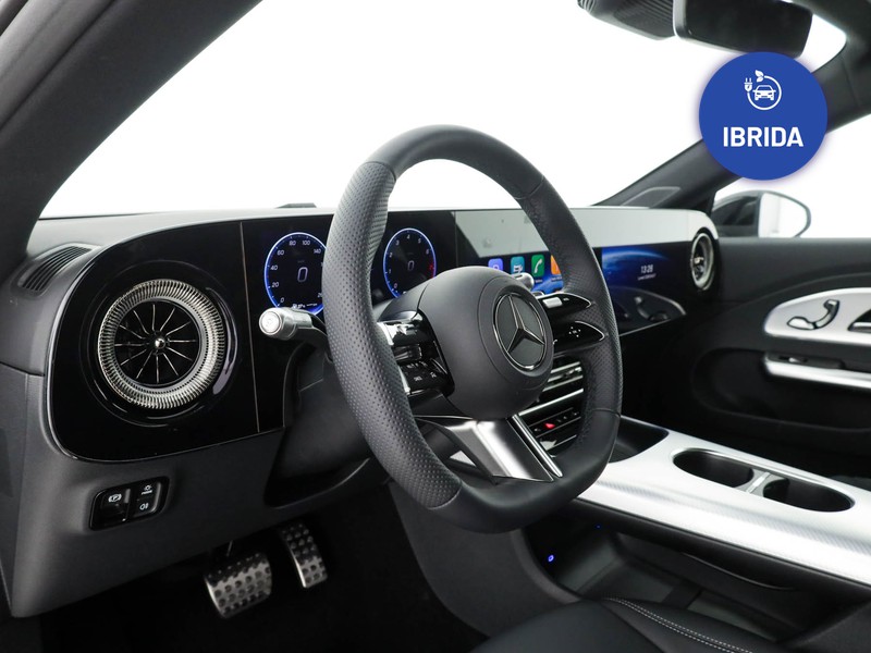 Mercedes CLA Coupè 180 amg line premium auto ibrido bianco