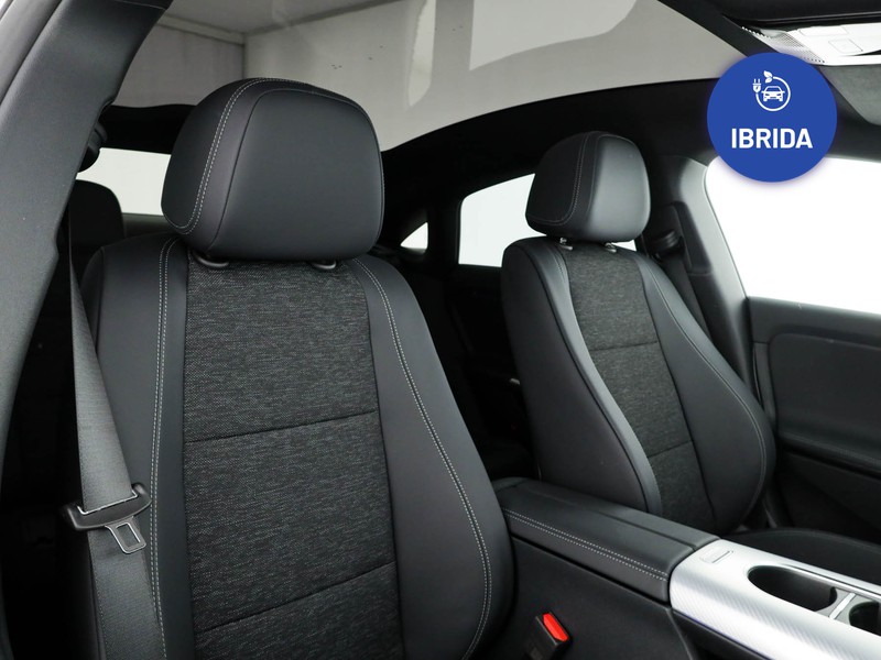 Mercedes CLA Coupè 180 amg line premium auto ibrido bianco