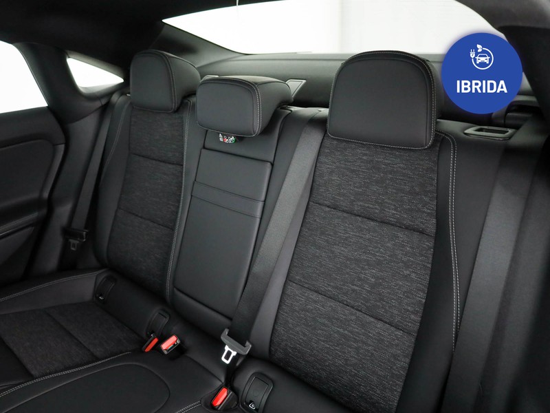 Mercedes CLA Coupè 180 amg line premium auto ibrido bianco