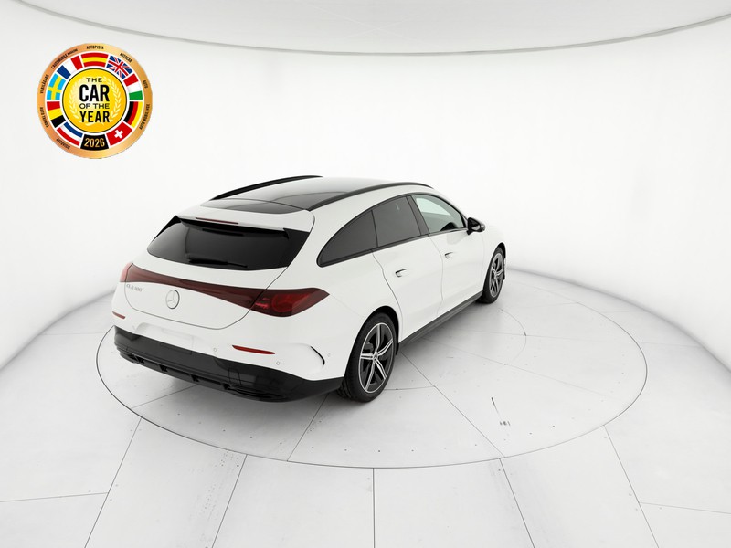 Mercedes CLA Shooting Brake 180   bianco