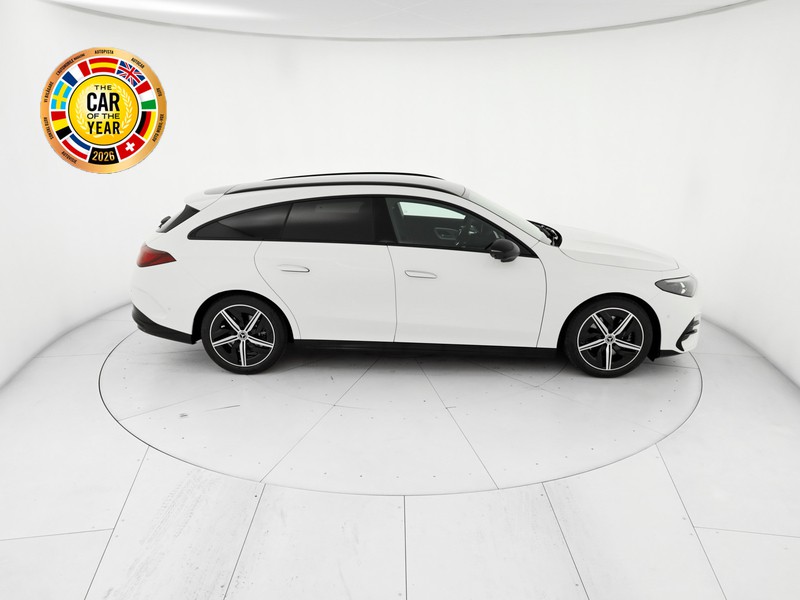 Mercedes CLA Shooting Brake 200   bianco