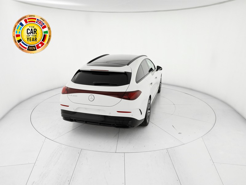 Mercedes CLA Shooting Brake 200   bianco