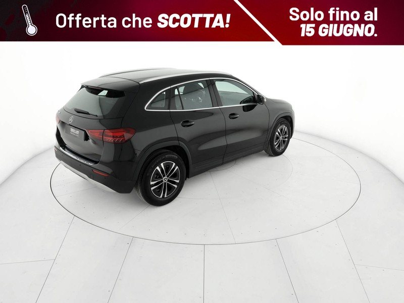 Mercedes GLA 180 advanced auto ibrido nero