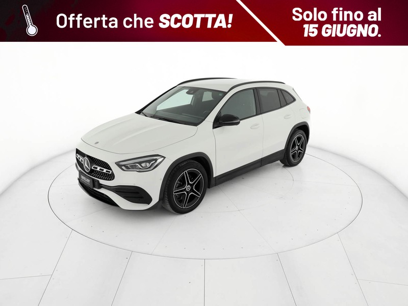 Mercedes GLA 180 d premium auto diesel bianco