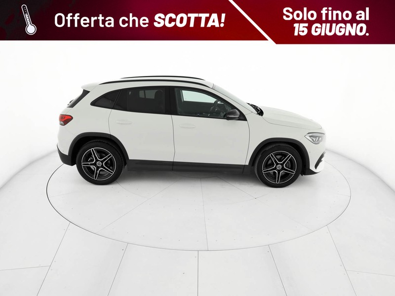 Mercedes GLA 180 d premium auto diesel bianco