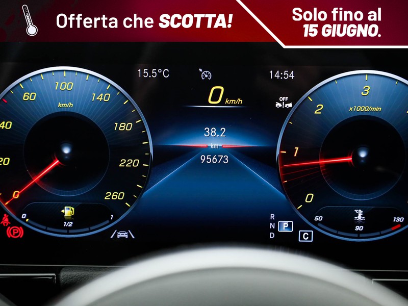Mercedes GLA 180 d premium auto diesel bianco