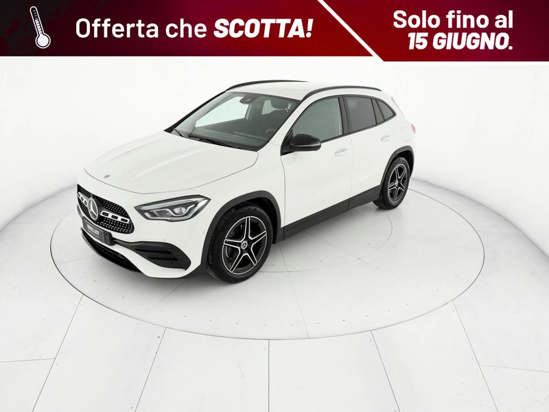 Mercedes GLA 200 d premium auto diesel bianco