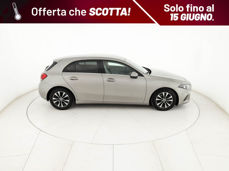 Mercedes Classe A 180 d business extra auto diesel argento