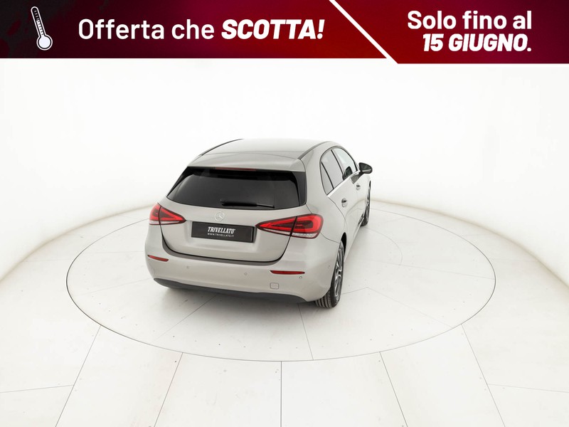 Mercedes Classe A 180 d business extra auto diesel argento