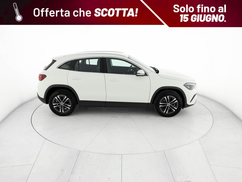 Mercedes GLA 180 d advanced auto diesel bianco