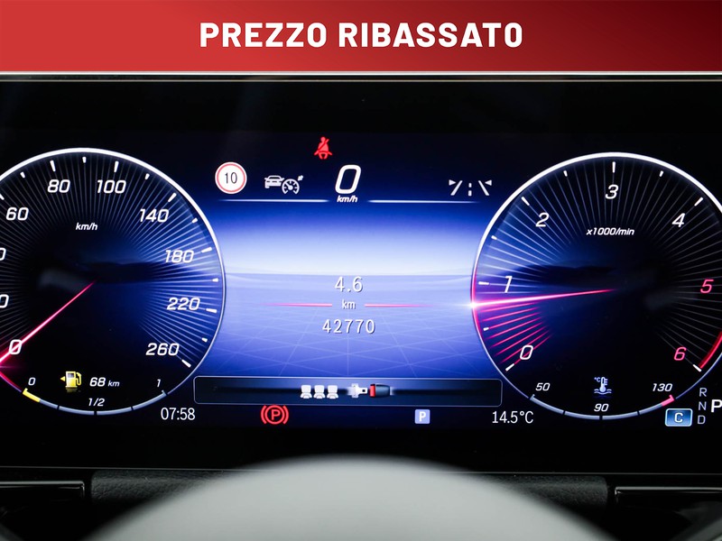Mercedes GLA 180 d amg line advanced plus auto diesel bianco