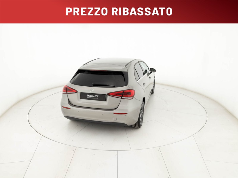 Mercedes Classe A 180 d business extra auto diesel argento