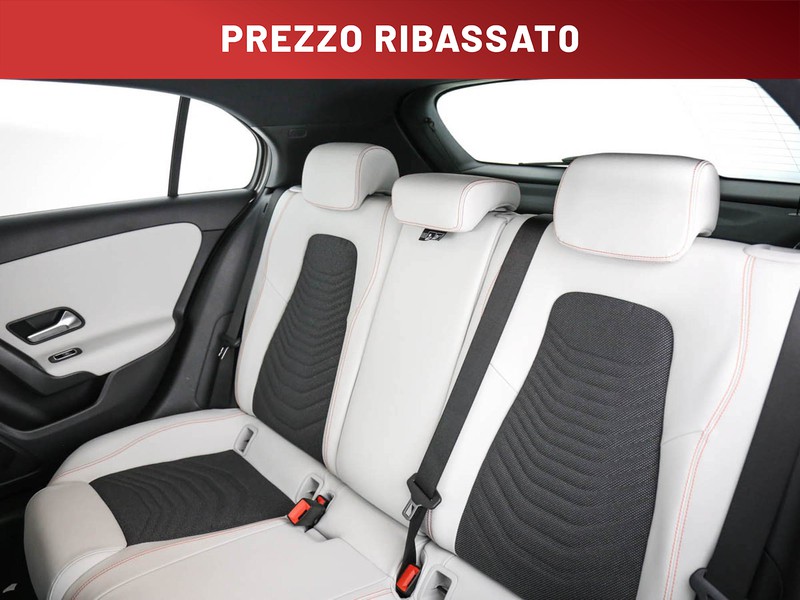 Mercedes Classe A 180 d business extra auto diesel argento