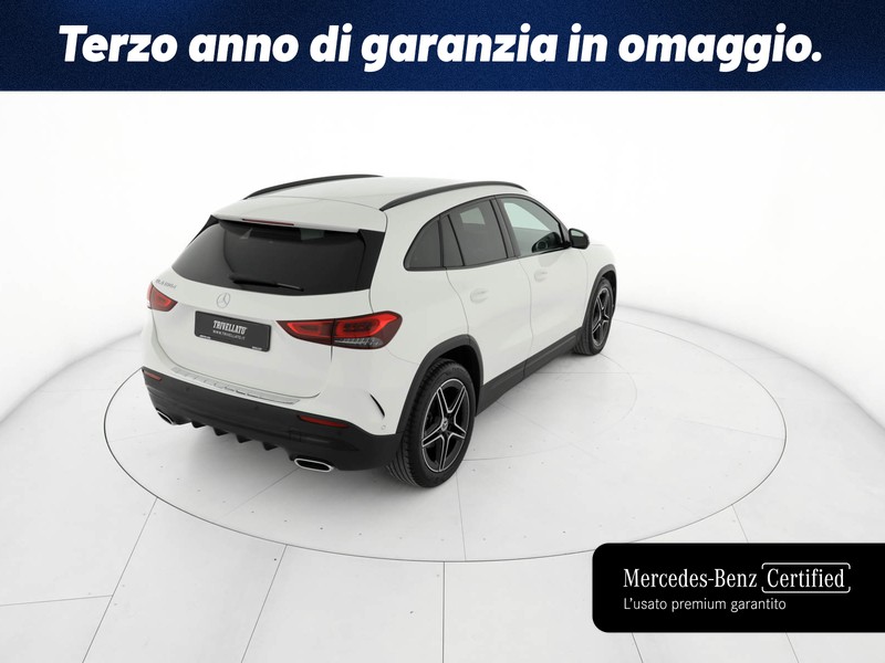 Mercedes GLA 180 d premium auto diesel bianco