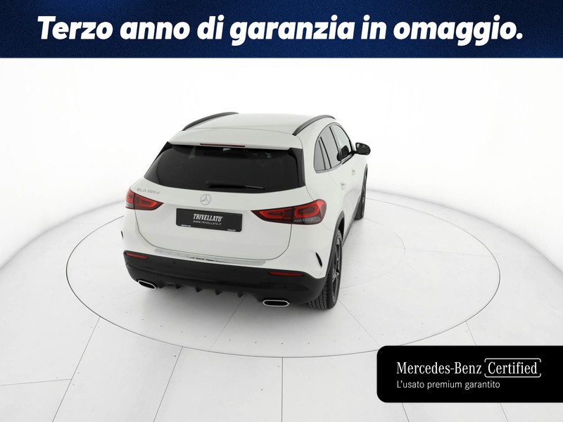 Mercedes GLA 180 d premium auto diesel bianco