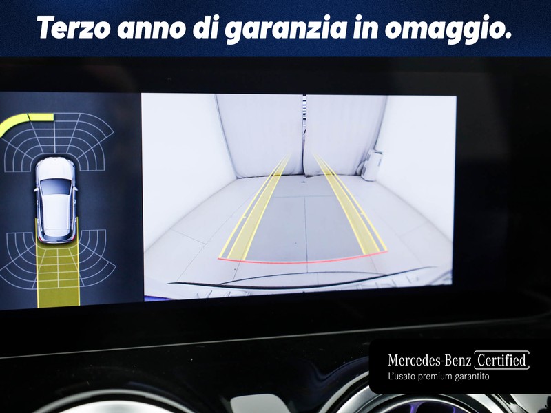 Mercedes GLA 180 d premium auto diesel bianco