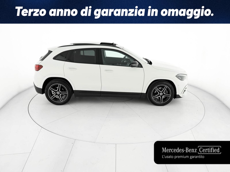 Mercedes GLA 180 d amg line advanced plus auto diesel bianco