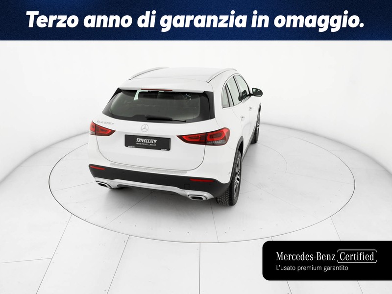 Mercedes GLA 200 d sport plus auto diesel bianco