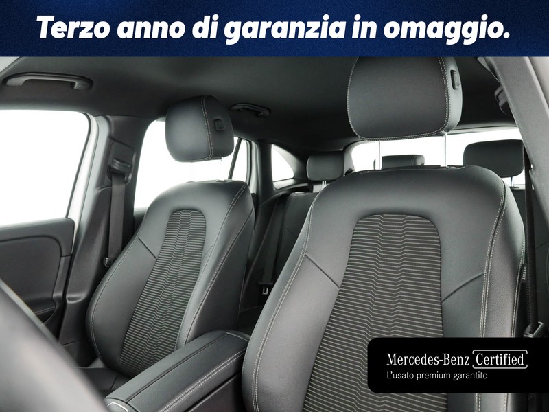 Mercedes GLA 200 d sport plus auto diesel bianco