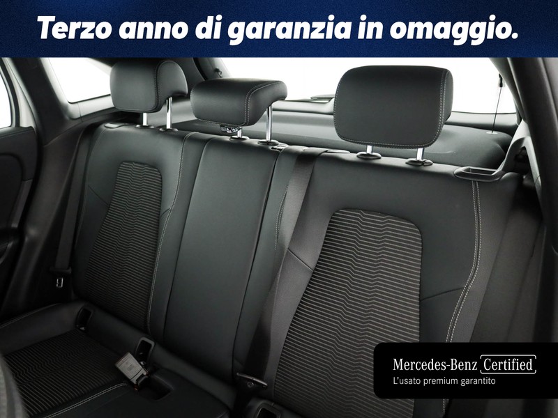 Mercedes GLA 200 d sport plus auto diesel bianco