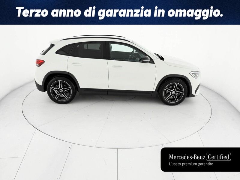 Mercedes GLA 200 d premium auto diesel bianco