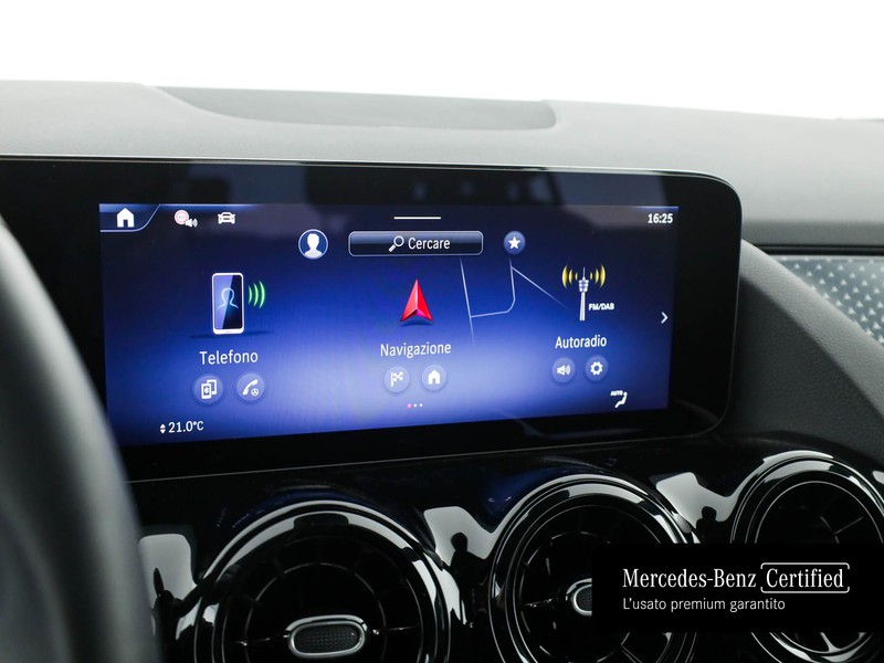 Mercedes GLA 180 advanced auto ibrido nero