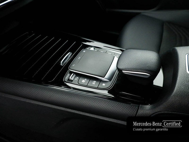 Mercedes GLB 200 d business extra auto diesel bianco