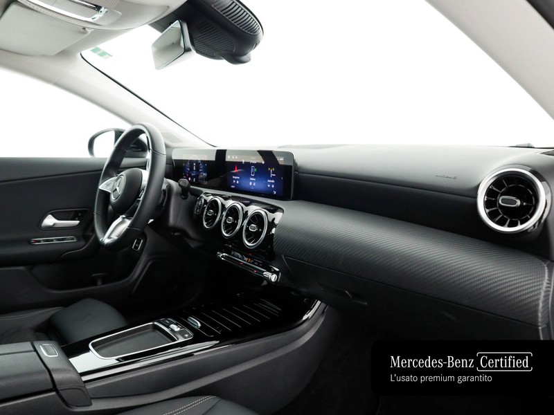 Mercedes CLA Shooting Brake  180 d advanced auto diesel nero
