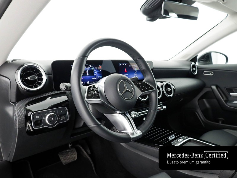 Mercedes CLA Shooting Brake  180 d advanced auto diesel nero