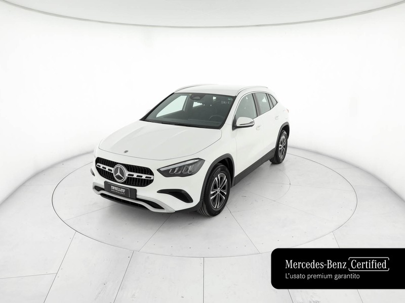 Mercedes GLA 180 d executive auto diesel bianco