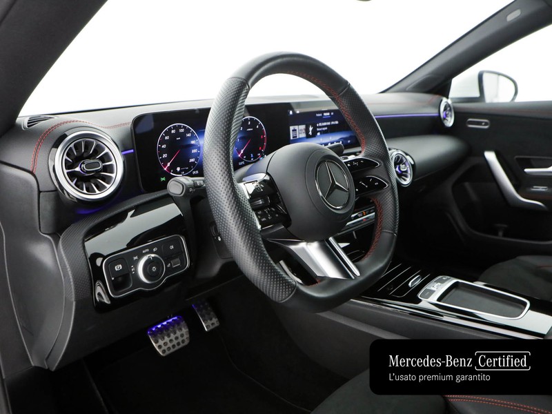 Mercedes CLA Shooting Brake  200 d amg line advanced plus auto diesel bianco