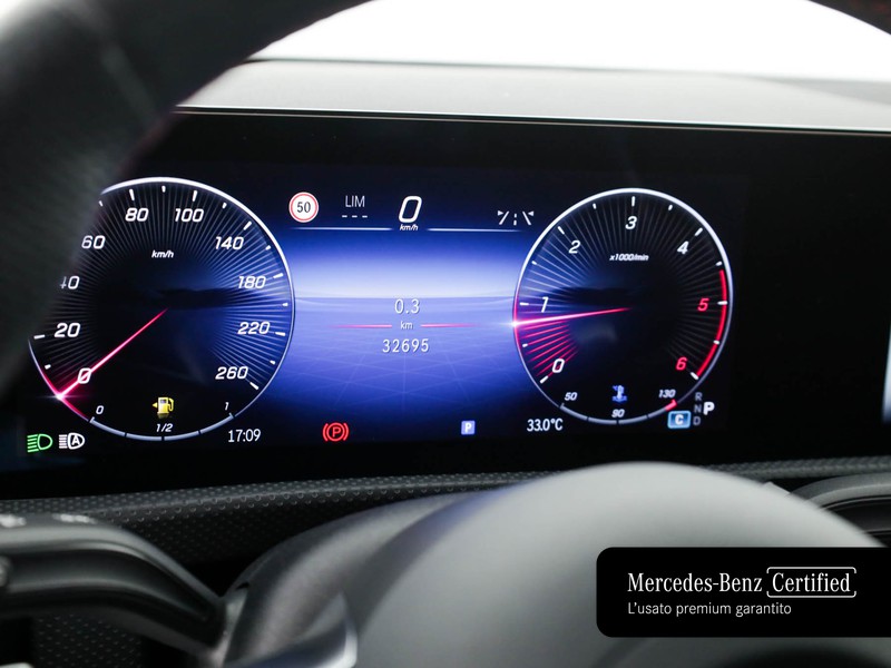 Mercedes CLA Shooting Brake  200 d amg line advanced plus auto diesel bianco
