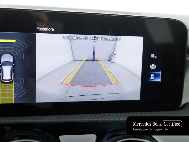 Mercedes CLA Shooting Brake  200 d premium auto diesel bianco