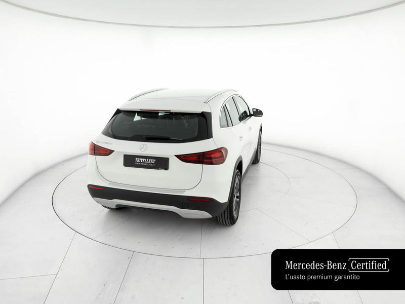 Mercedes GLA 180 d advanced auto diesel bianco