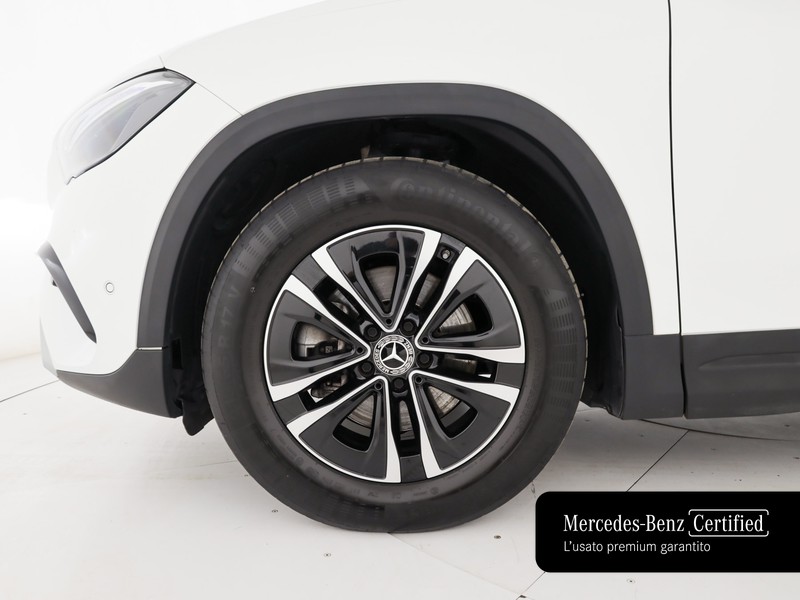 Mercedes GLA 180 d advanced auto diesel bianco