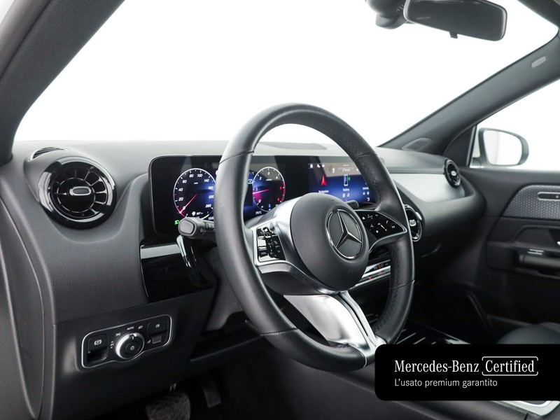 Mercedes GLA 180 d advanced auto diesel bianco