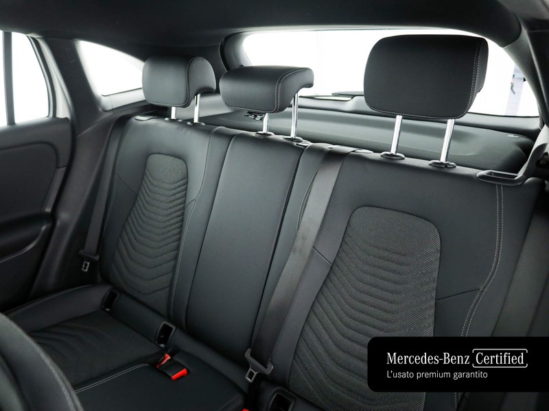 Mercedes GLA 180 d advanced auto diesel bianco