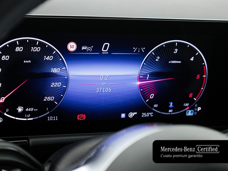 Mercedes GLA 180 d advanced auto diesel bianco