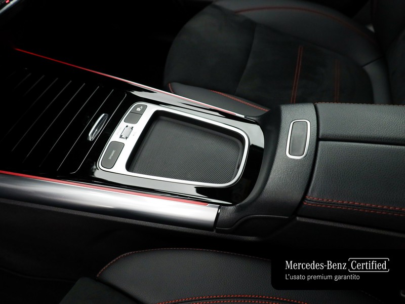 Mercedes GLA 180 d amg line advanced plus auto diesel nero