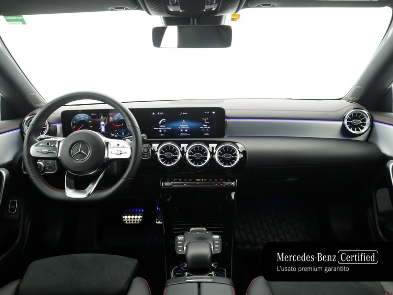 Mercedes CLA Shooting Brake  200 d premium auto diesel bianco
