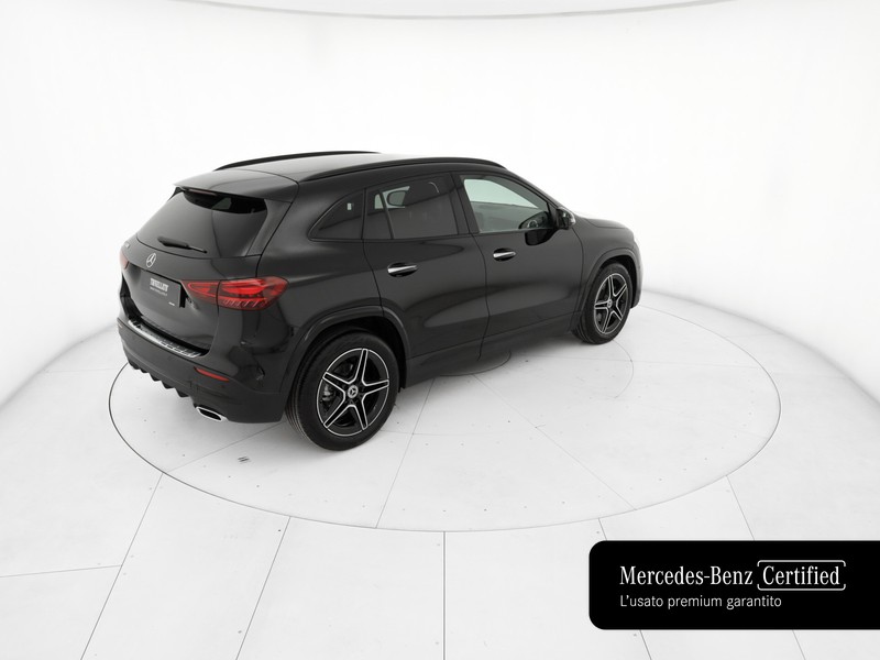 Mercedes GLA 180 amg line advanced plus auto ibrido nero