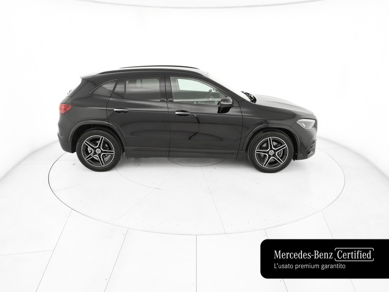 Mercedes GLA 180 amg line advanced plus auto ibrido nero
