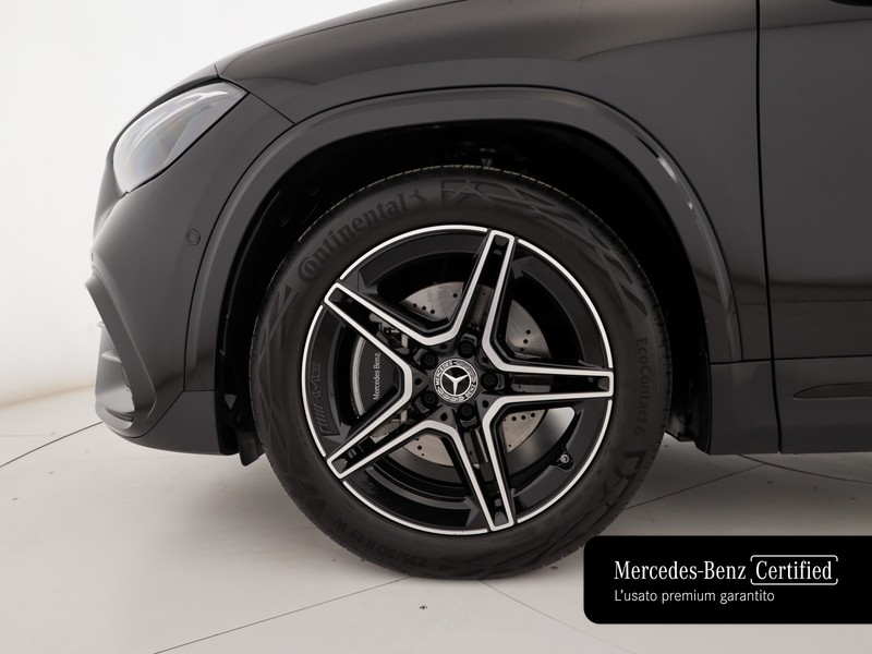 Mercedes GLA 180 amg line advanced plus auto ibrido nero
