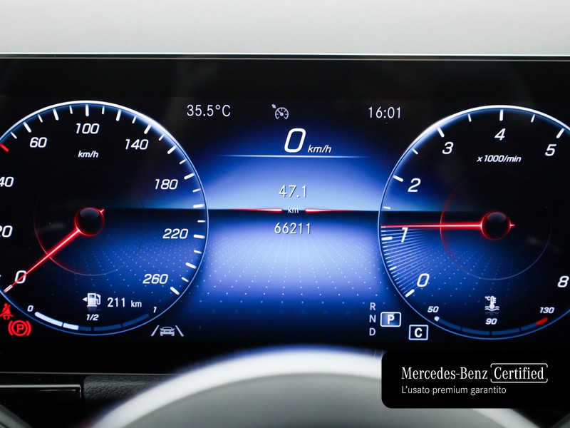 Mercedes GLA 180 premium auto benzina bianco