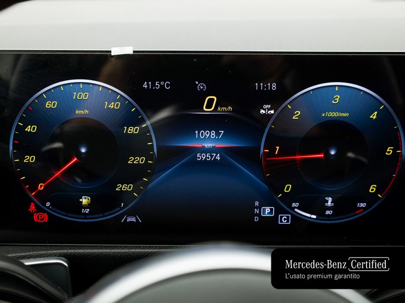 Mercedes GLB 200 d premium auto diesel bianco