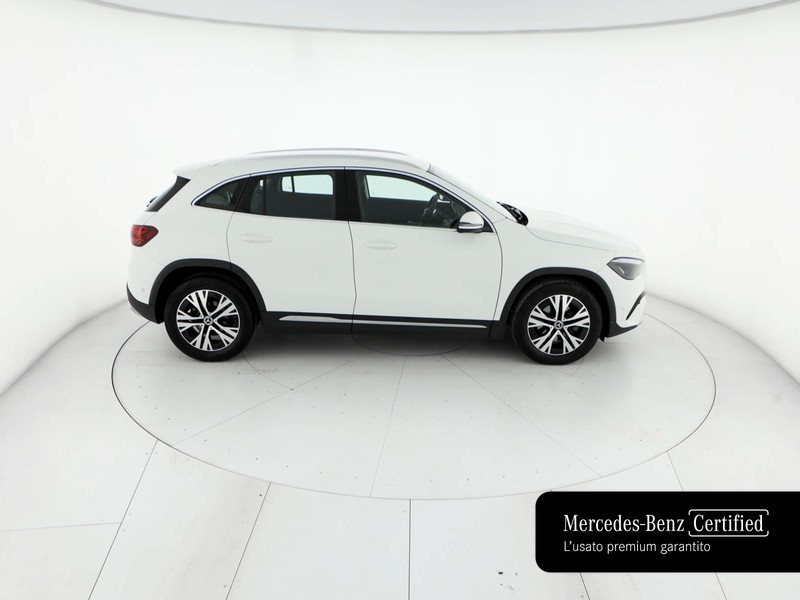 Mercedes GLA 180 d progressive advanced plus auto diesel bianco