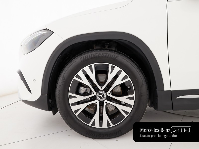 Mercedes GLA 180 d progressive advanced plus auto diesel bianco